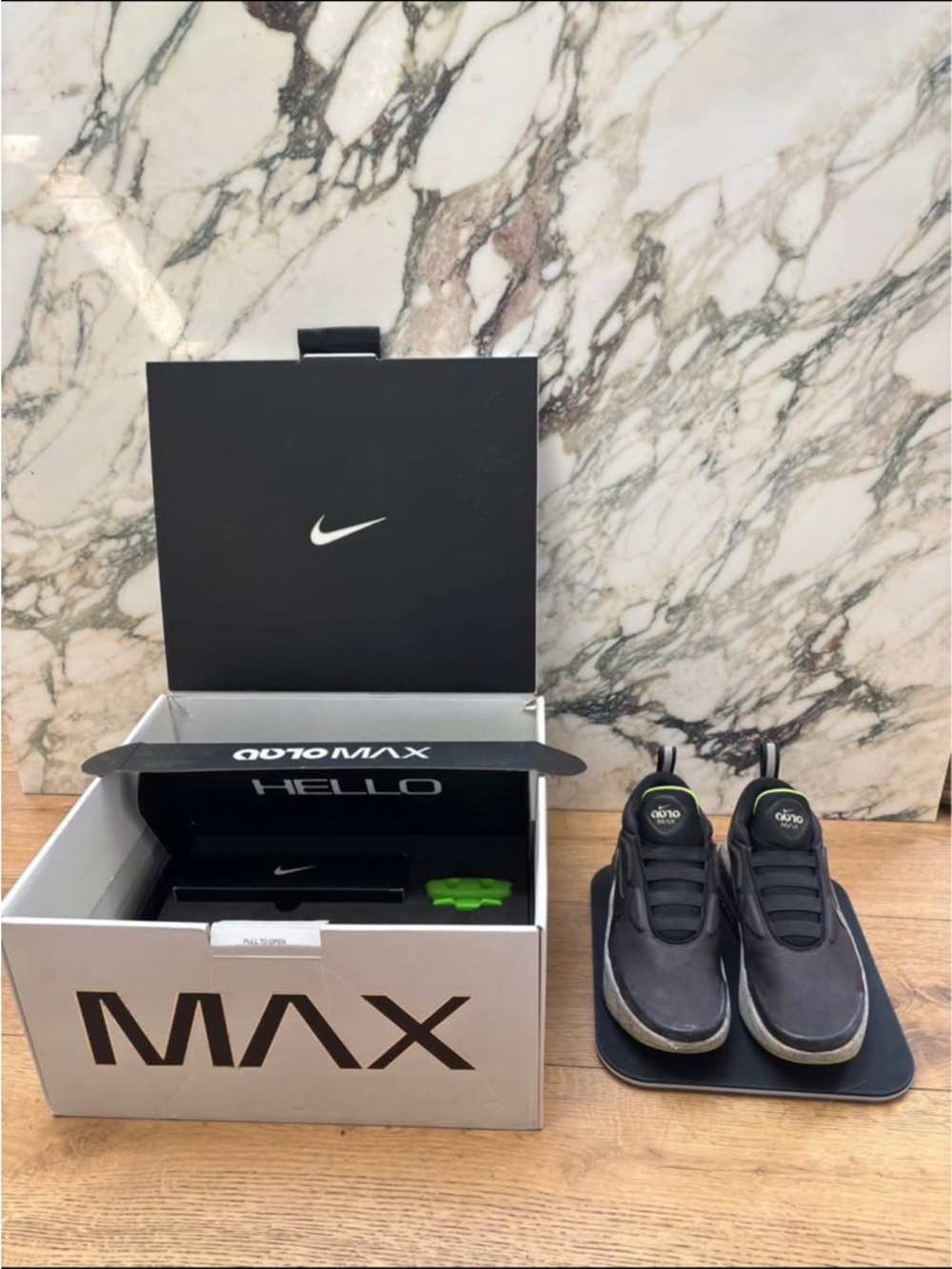 Nike adapt Auto Max self lacing sneakers (men’s 4 / women’s 5.5) with box black